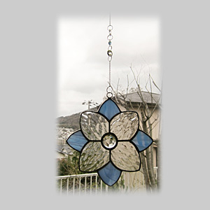 カットジュエルのサンキャッチャー